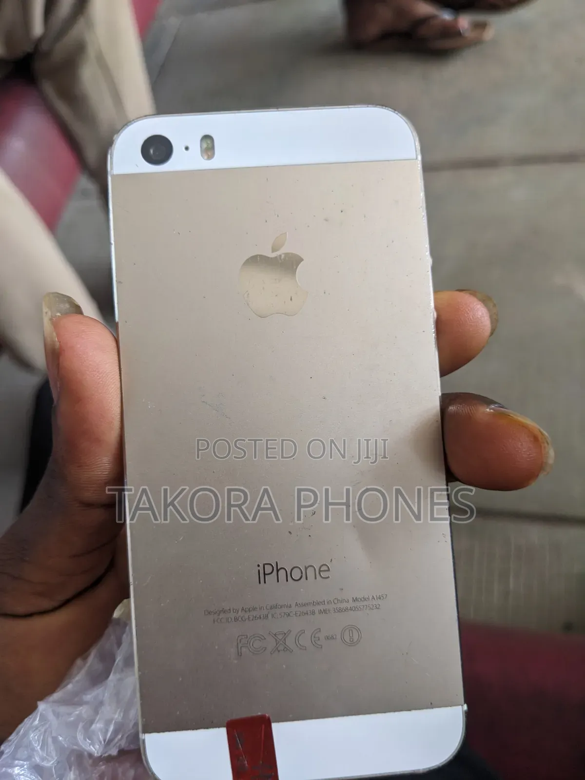 Apple iPhone 5s 16 GB Gold