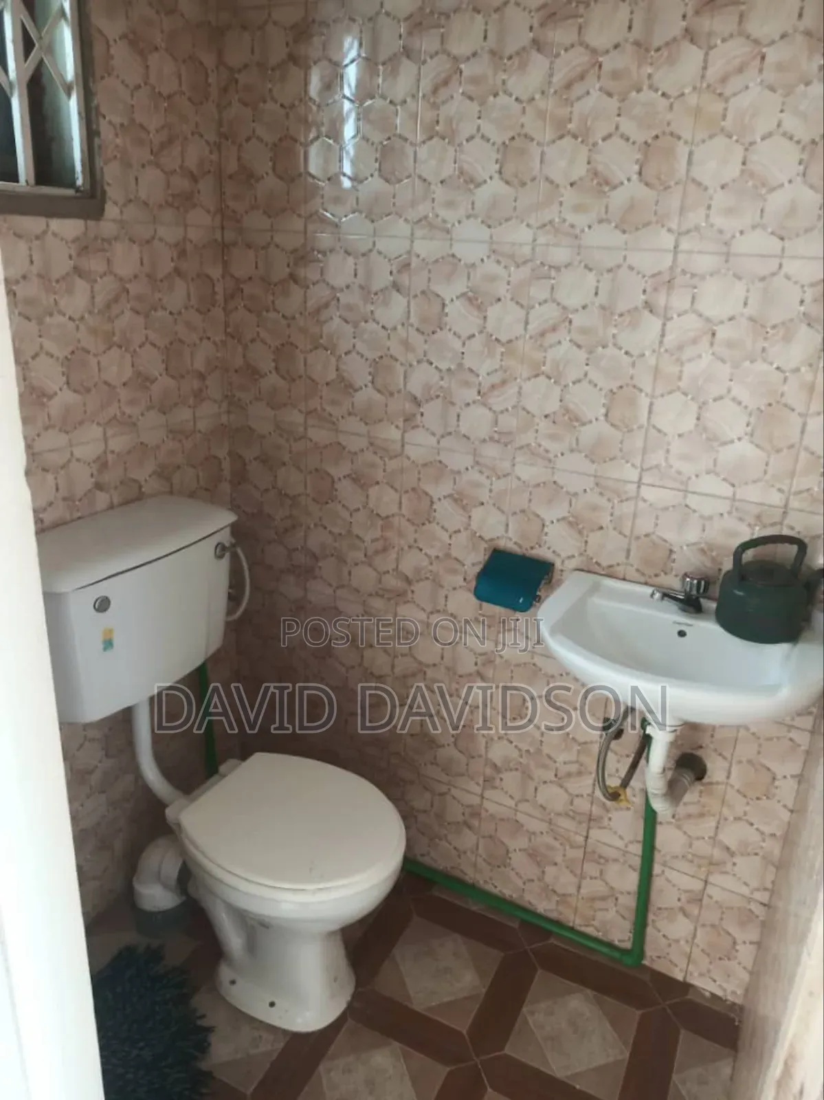 3bdrm House in 3 Bedroom Self, Tema Metropolitan for rent