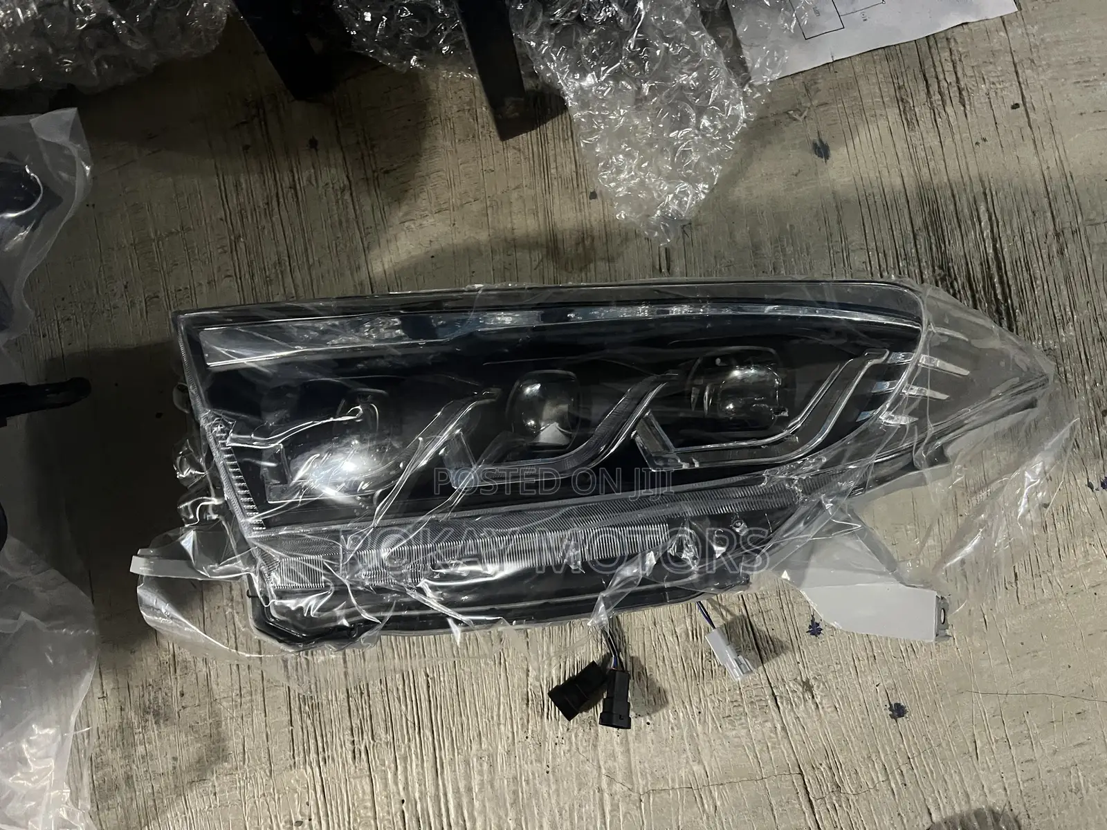 Highlander 2012,2013,2014 Headlights Led Spec Pair