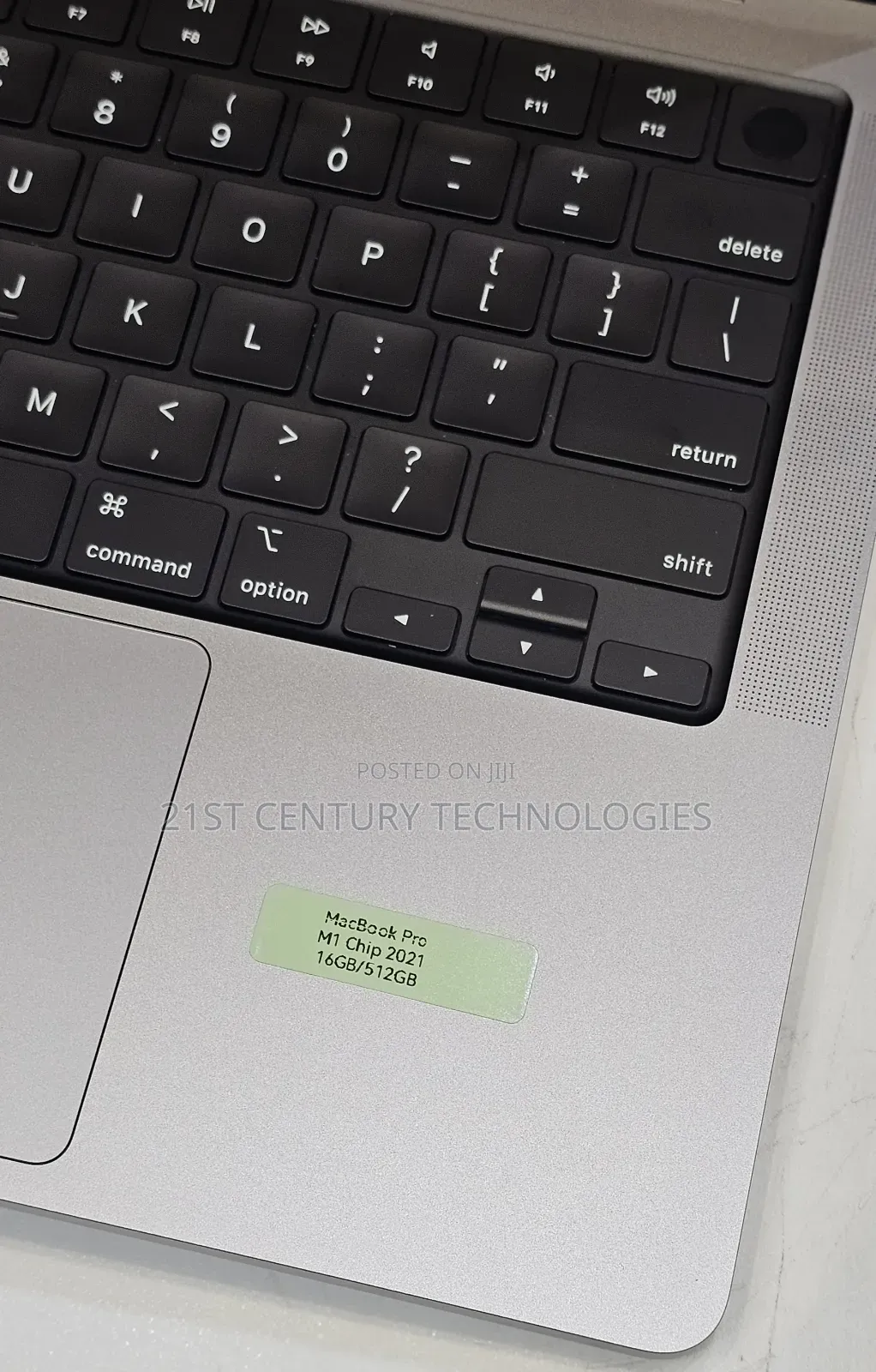 Laptop Apple MacBook Pro 2021 M1 16GB Apple M1 Pro SSD 512GB