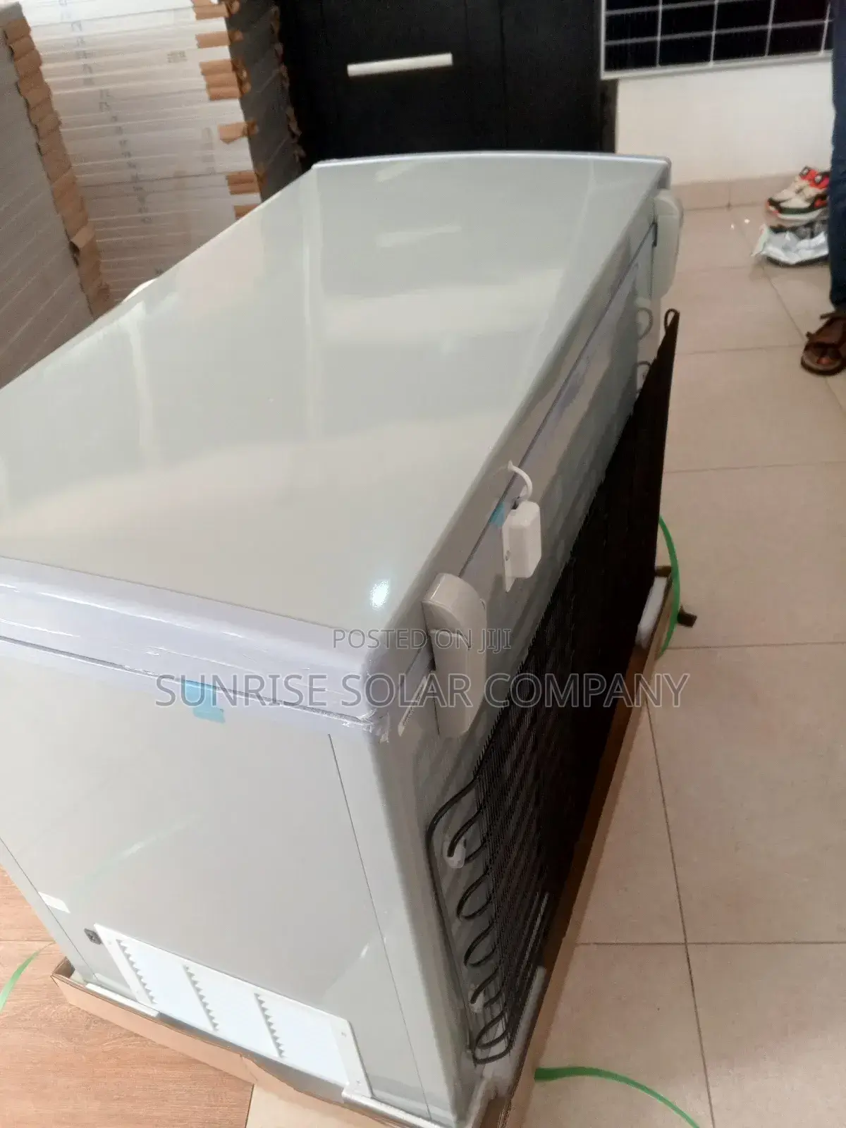 Solar Dc/AC Chest Freezer 318l
