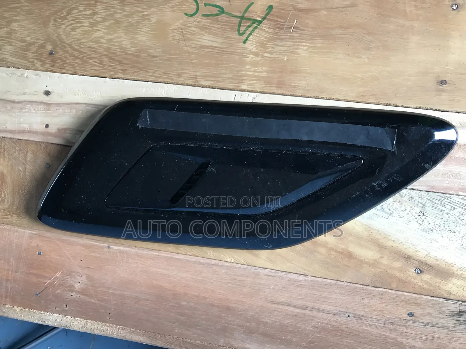 Range Rover Sport 2015 - 2016 Bonnet Hood Air Intake.