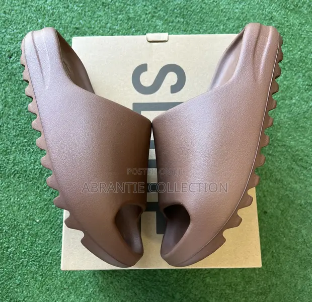 Adidas Yeezy Slides for sale  GH 250  Dansoman  Tonaton.com