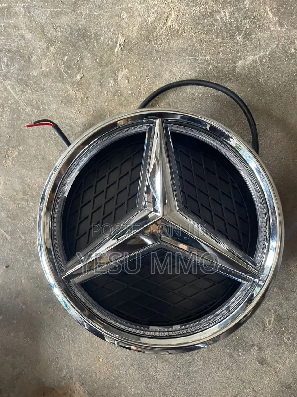 Benz C250 (204) Front Shells Led Crown