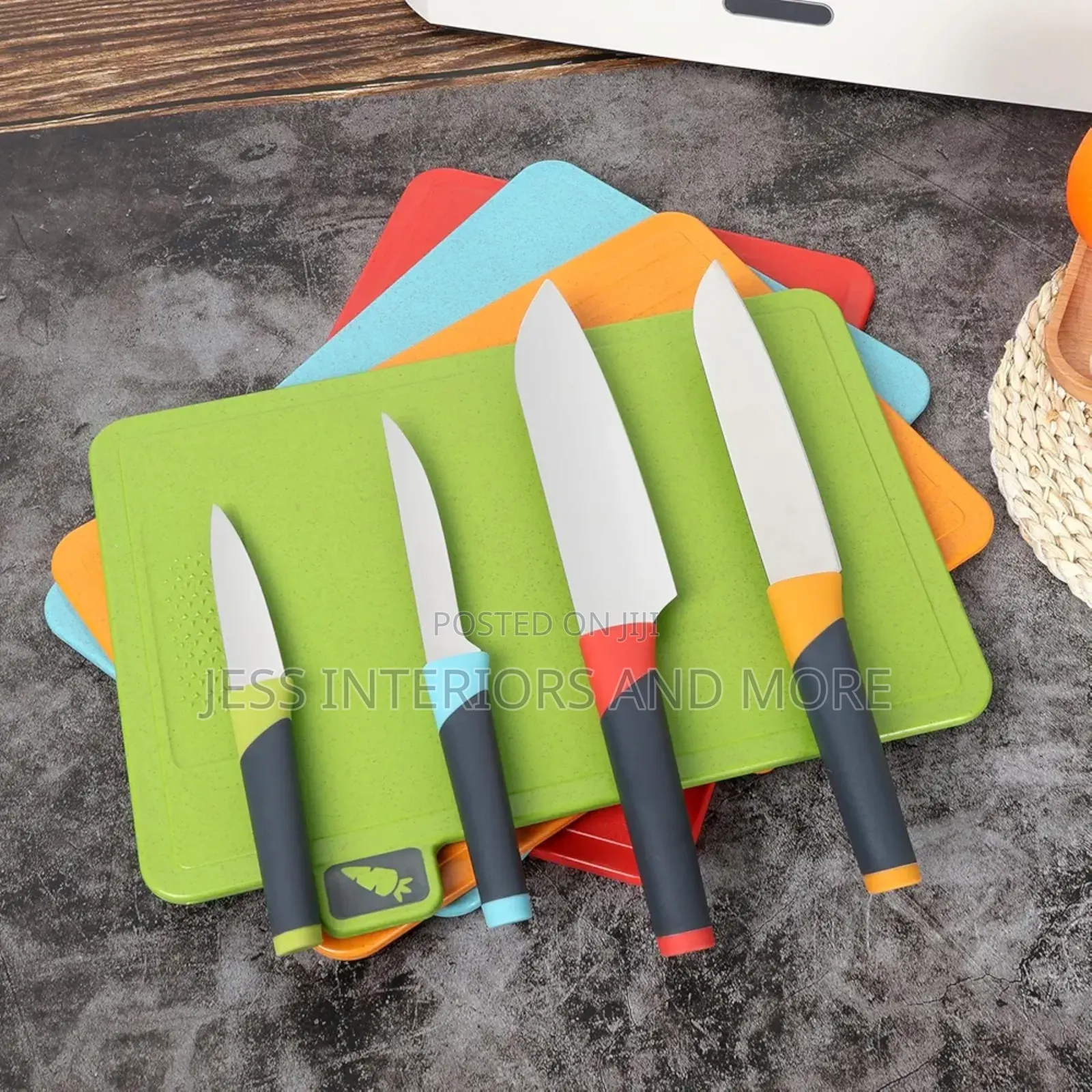 Smart Cutting Board and Knife Set