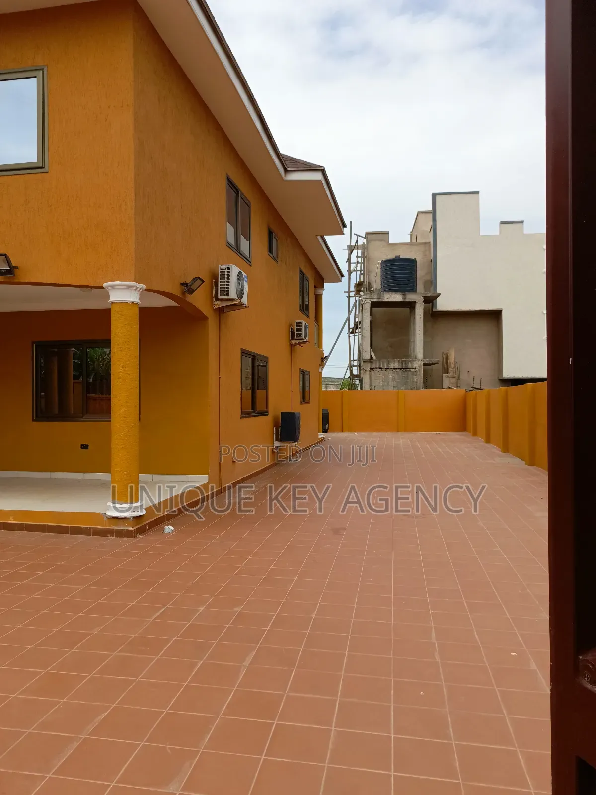 5bdrm House in Unique Key Agency, Tseaddo for rent