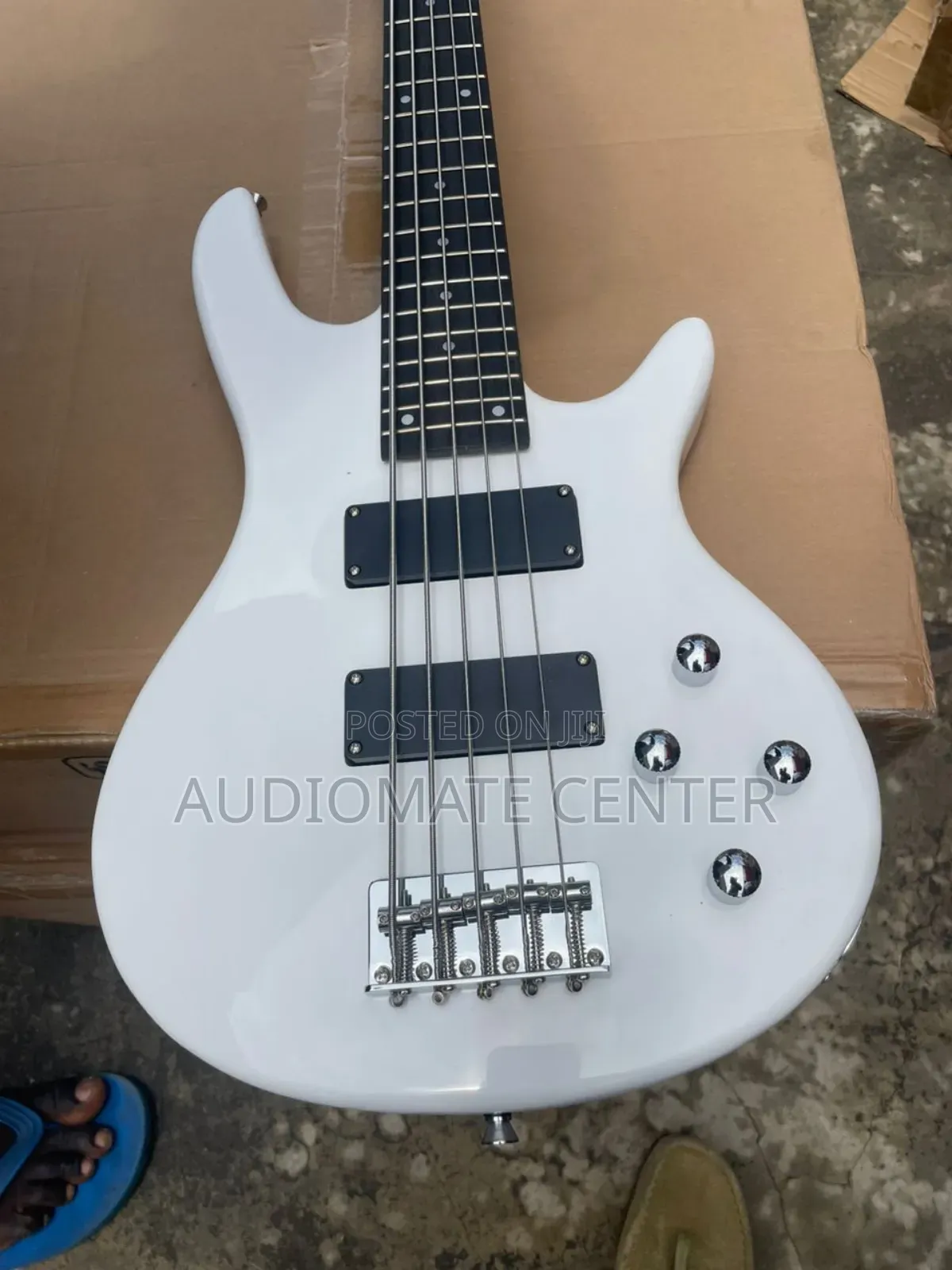 Ibanez Soundgear Guiter