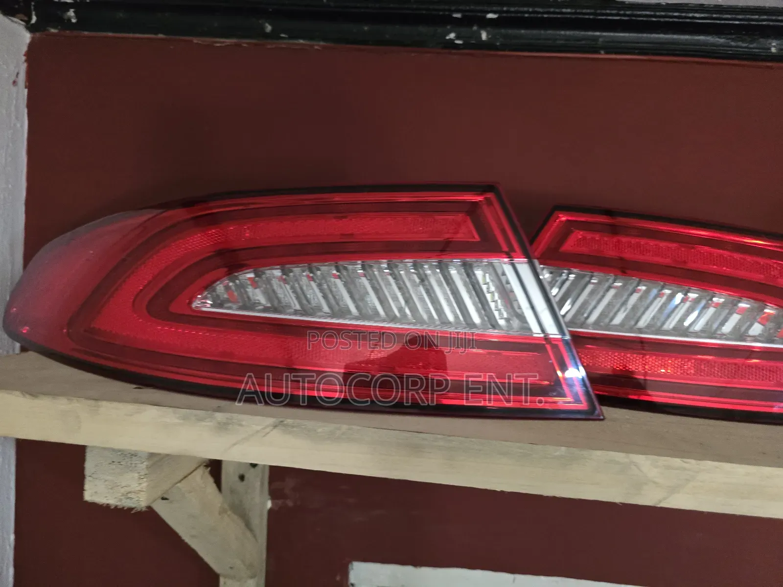 Jaguar XF X250 Taillight