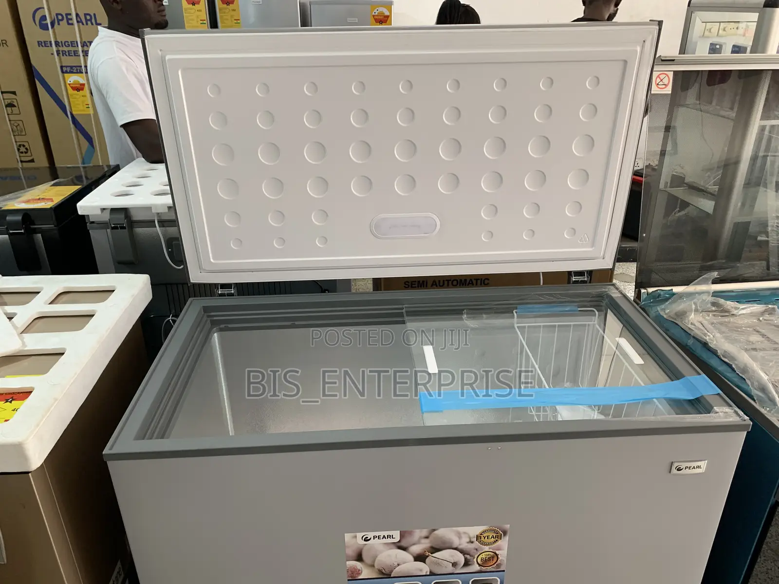 Pearl Chest Freezer 290 Liters