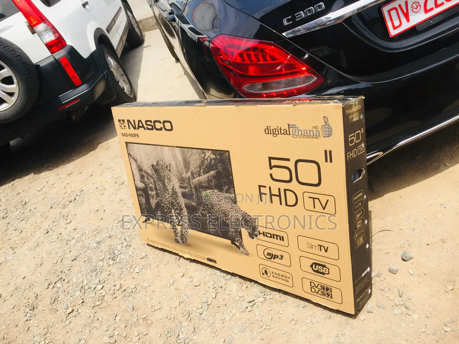 Glossy Black Slim FHD Satellite Nasco 50”