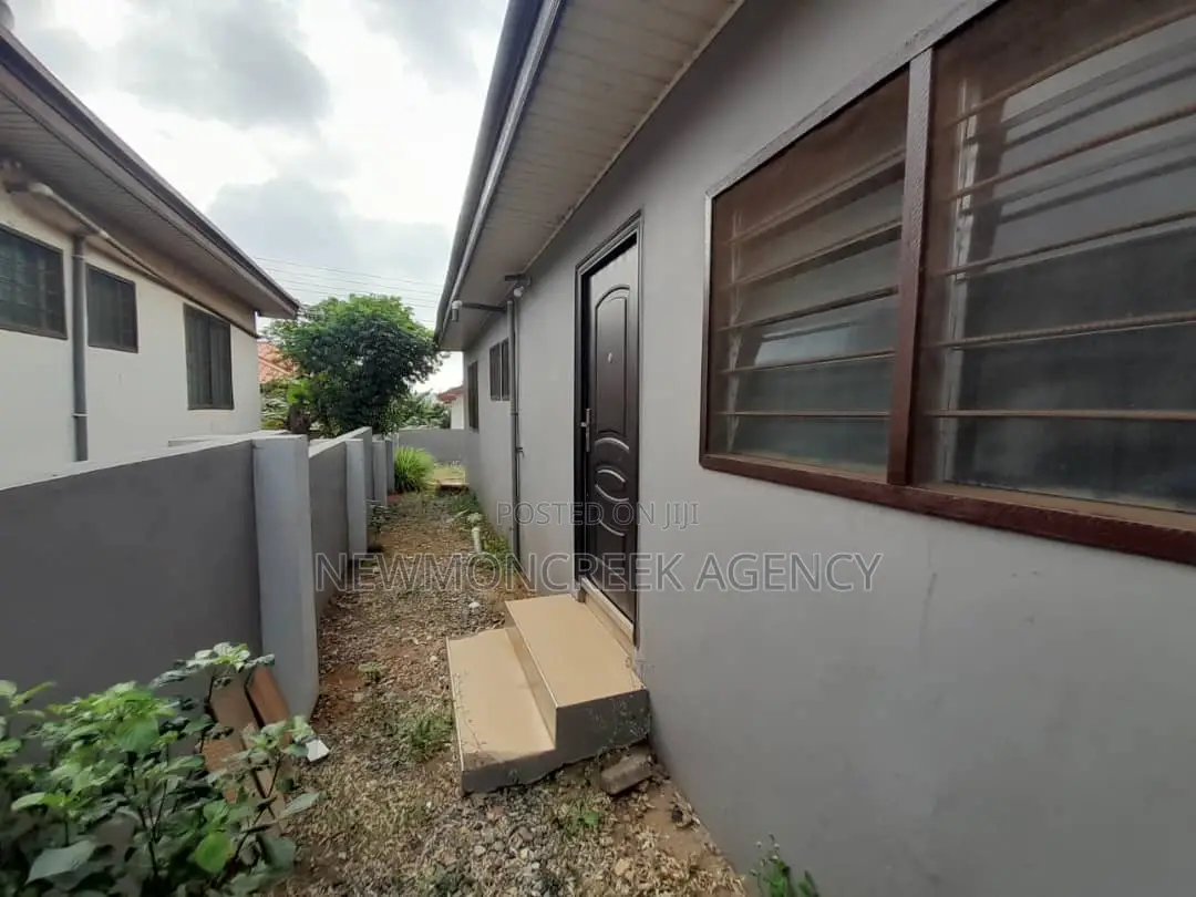 3bdrm Bungalow in Malejor Estates, Accra Metropolitan for sale