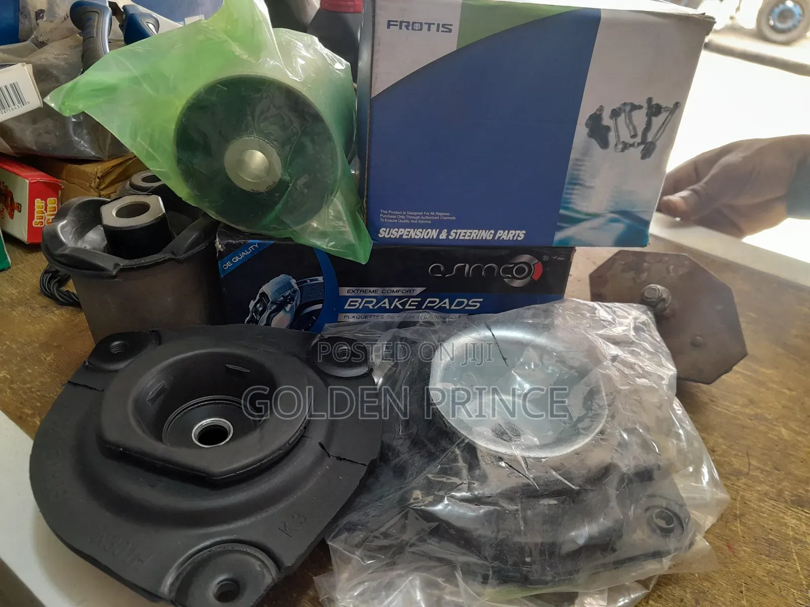 Top Mount Strut Rav4 (2pcs)
