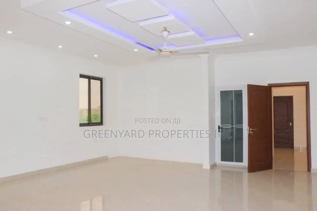 4bdrm House in Shandonia Garden, Tema Metropolitan for sale