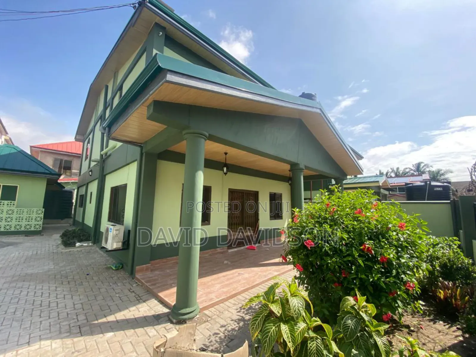 5bdrm House in 5 Bedroom House, Tema Metropolitan for rent
