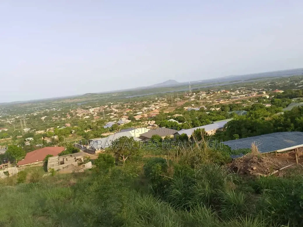 E/R - (Atimpoku Mountain) _ 6 Plots (1.12 Acre) Land