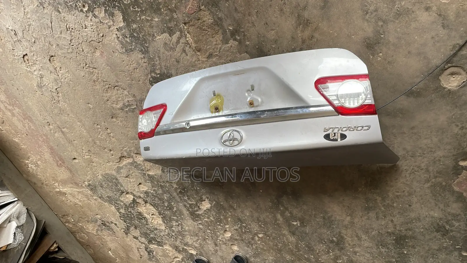 Toyota Corolla 2011 Trunk