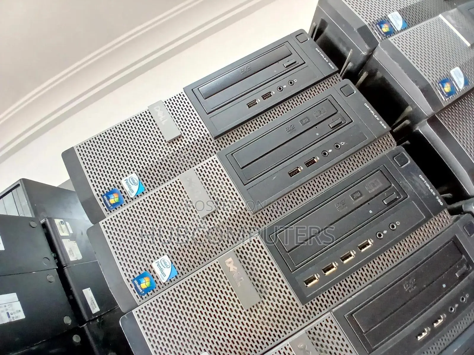 Desktop Computer Dell OptiPlex 790 4GB Intel Pentium HDD 250GB
