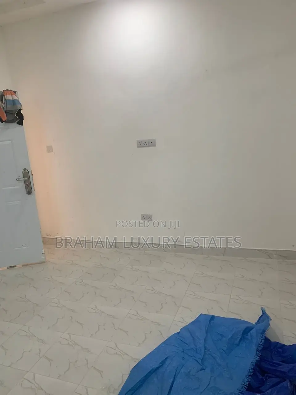 2bdrm Apartment in Royal Palm Street, Tseaddo for rent
