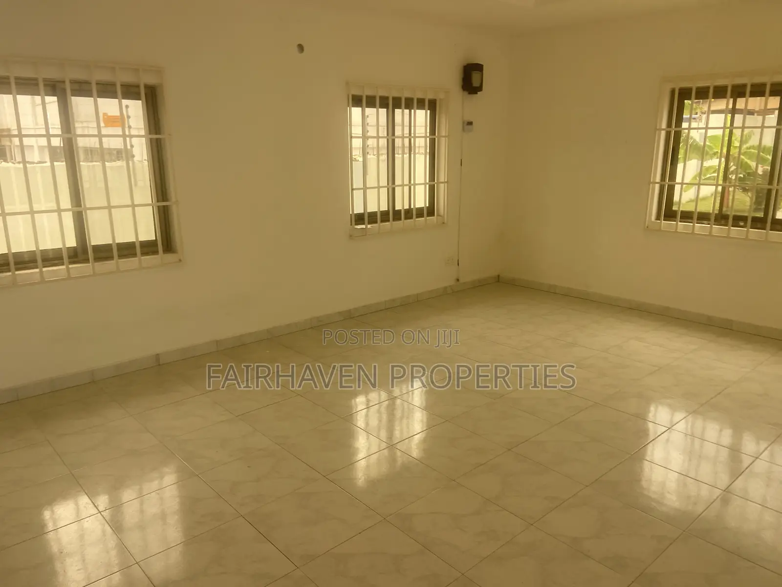 3bdrm House in Bushroad, Teshie for rent