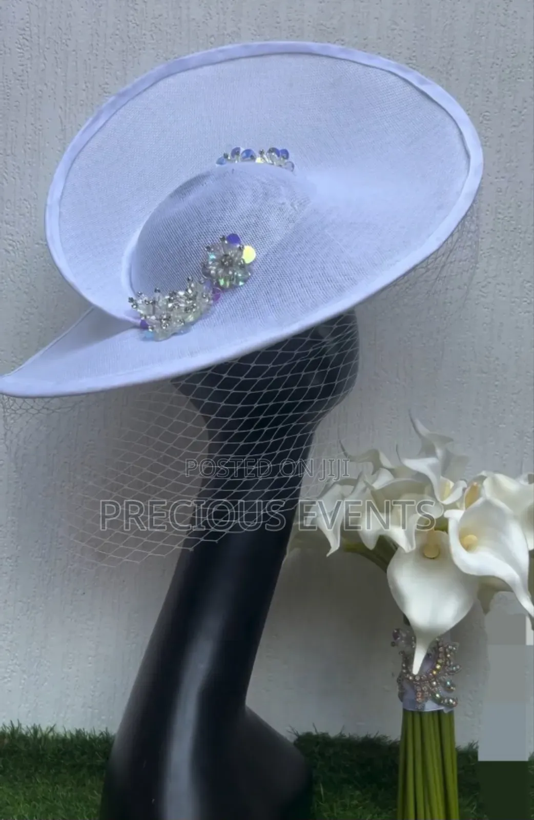 White N Cream Fascinators