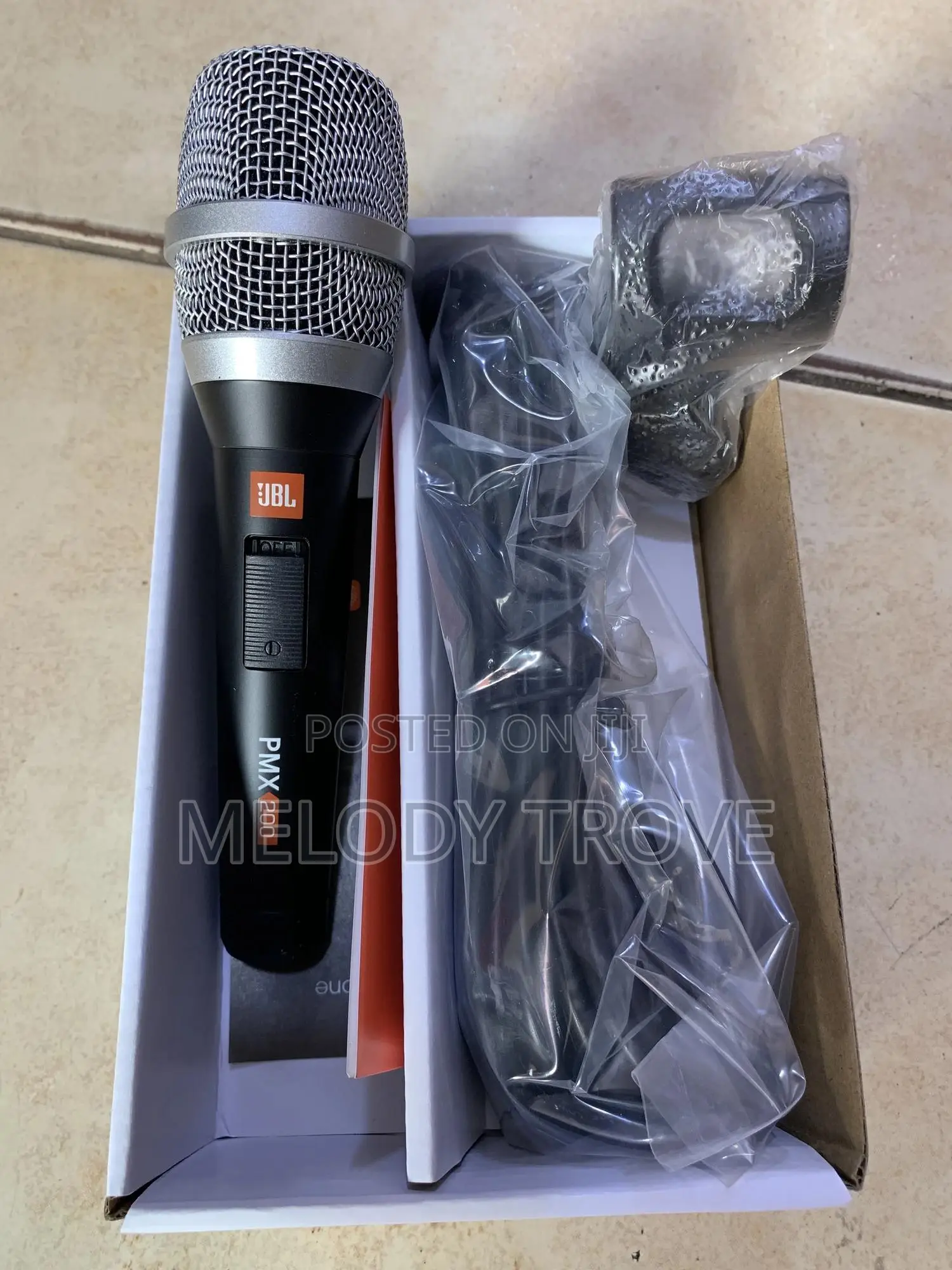 JBL PMX 200 Wired Microphone