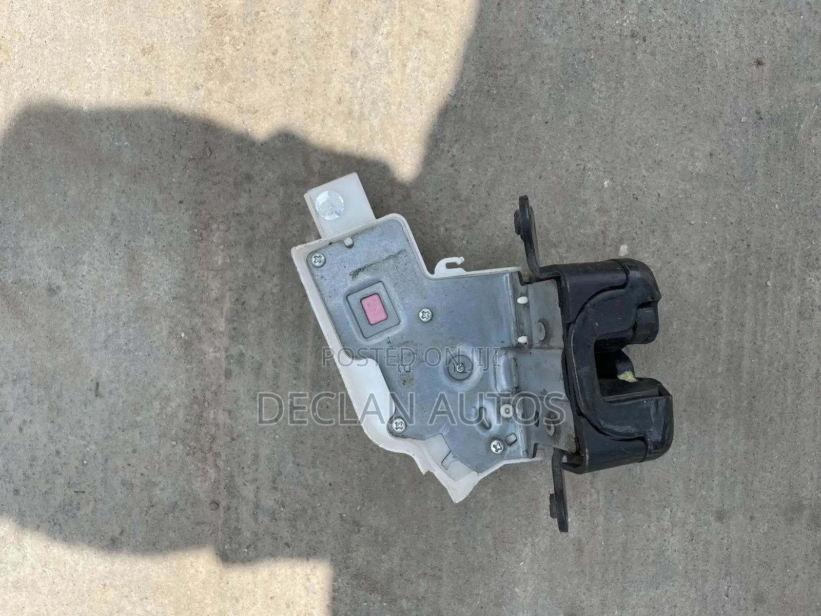 Honda CR-V 2019 Manual Boot Lock