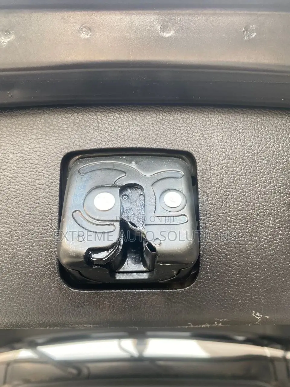 Honda CR-V 2017 Trunk Lock
