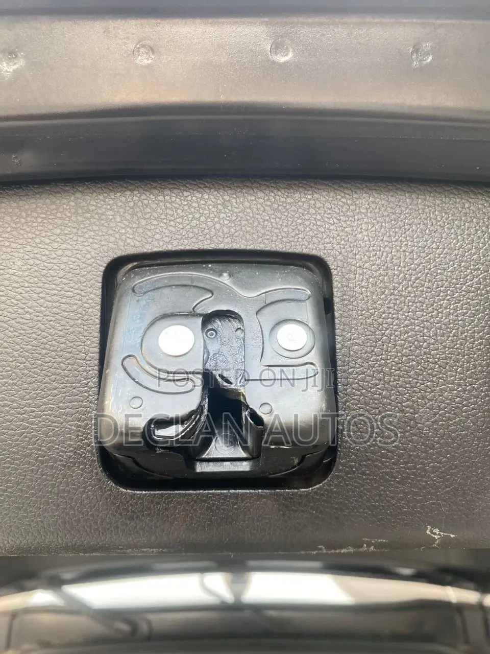 Honda CR-V 2017 Trunk Lock