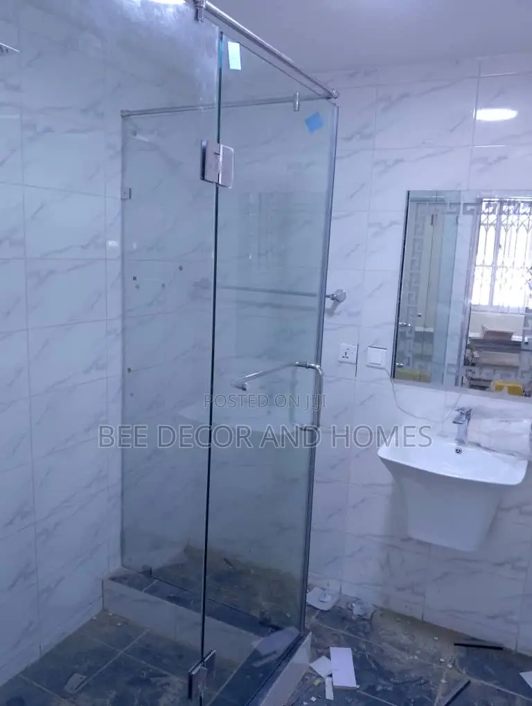 2bdrm Apartment in Bee Decor & Homes, Adenta for rent