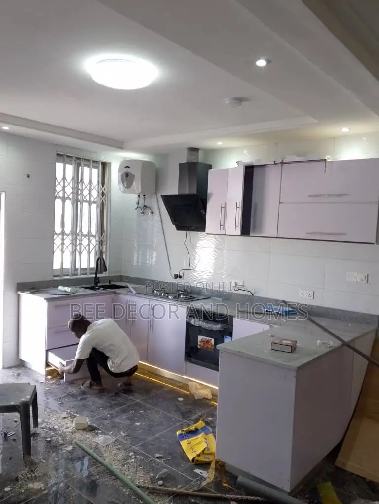 2bdrm Apartment in Bee Decor & Homes, Adenta for rent