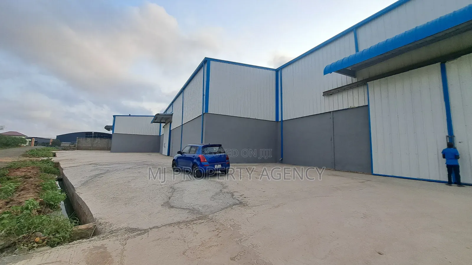 2,700 SQM Warehouse at Tema