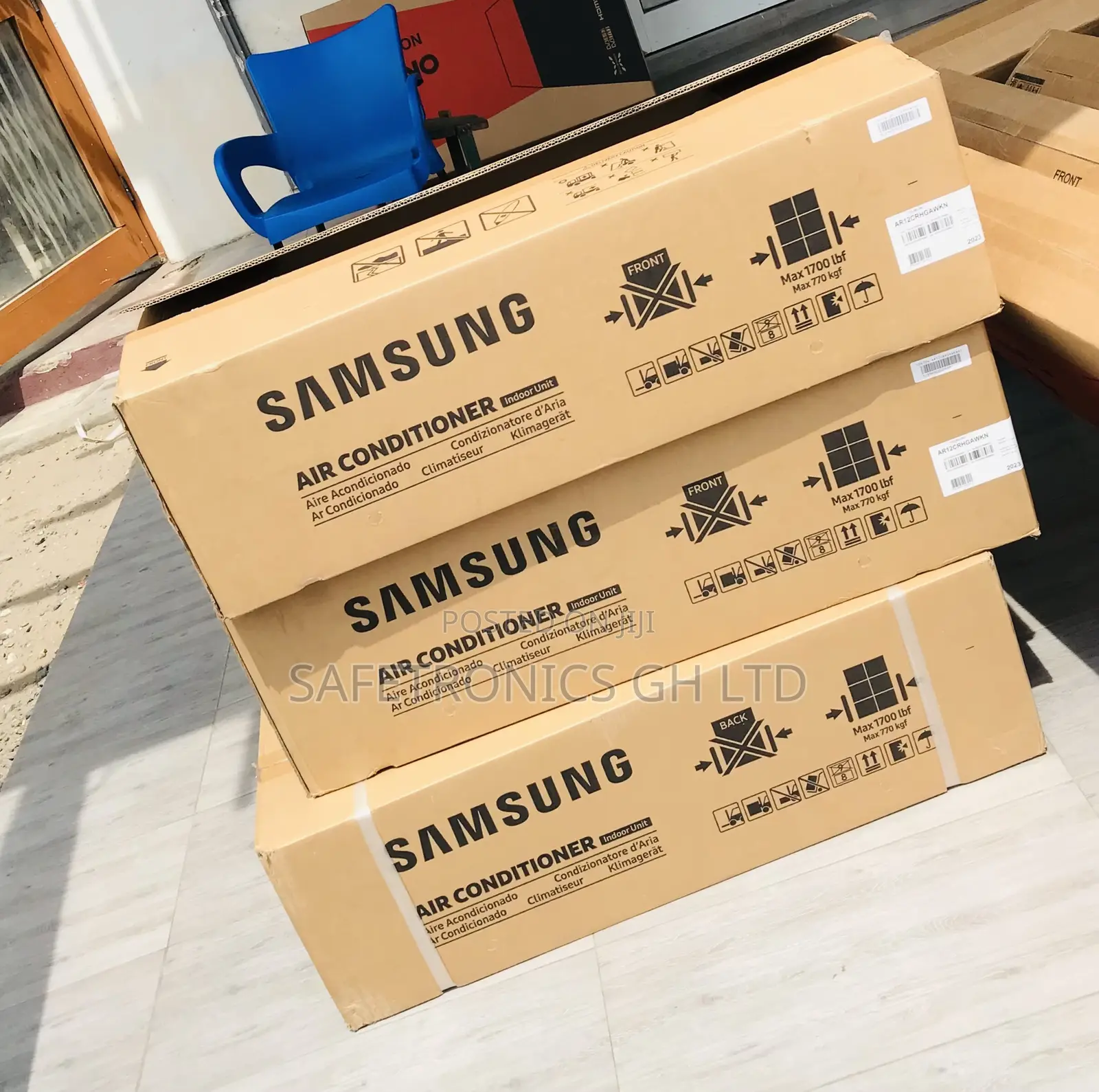 White 2.5hp R410 Gas Samsung Non-Inverter AC