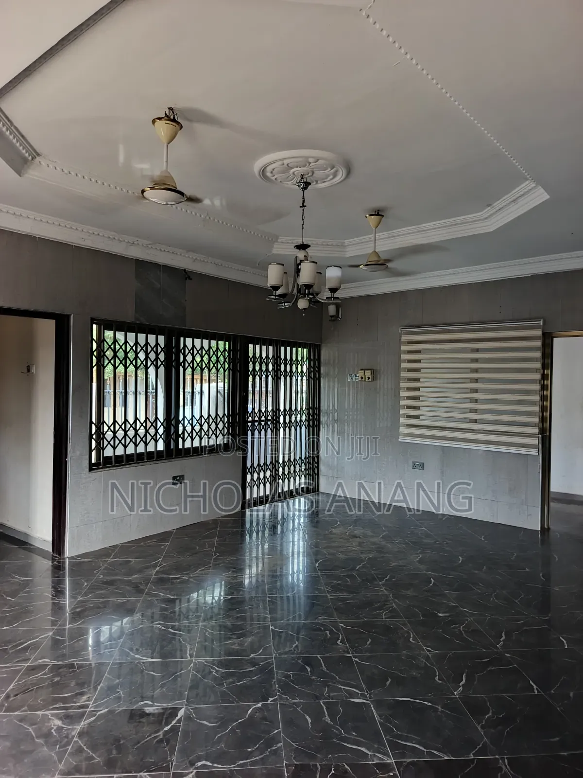 3bdrm Apartment in The Dorns Properties, New Town for rent