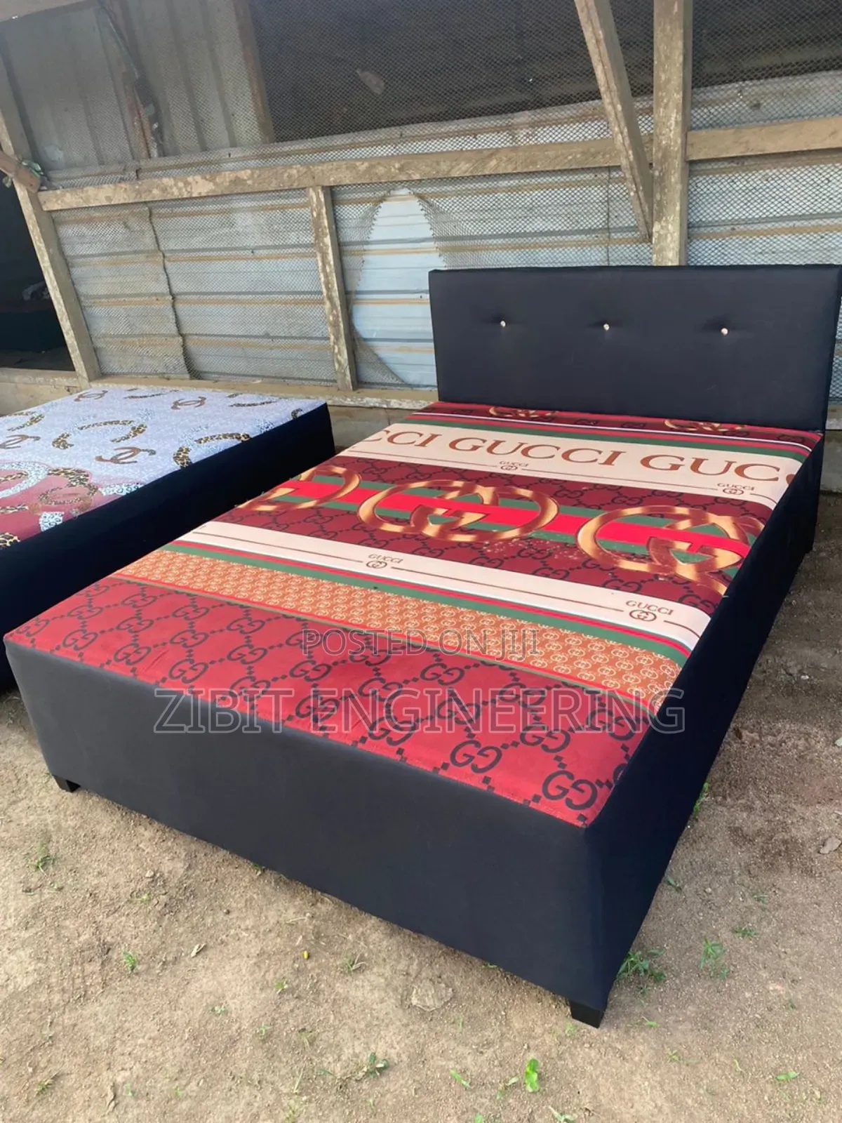 Inbuilt Double Bed
