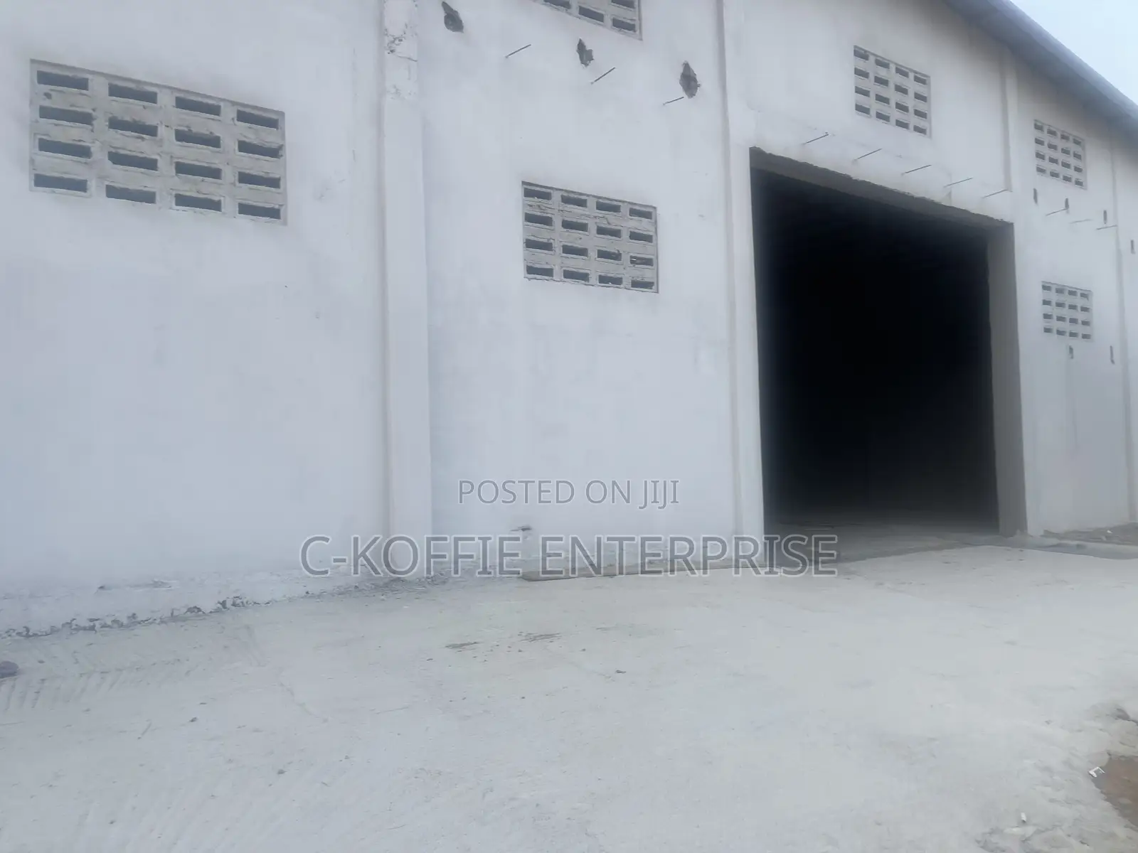 700sqm Warehouse for Rent at Tema