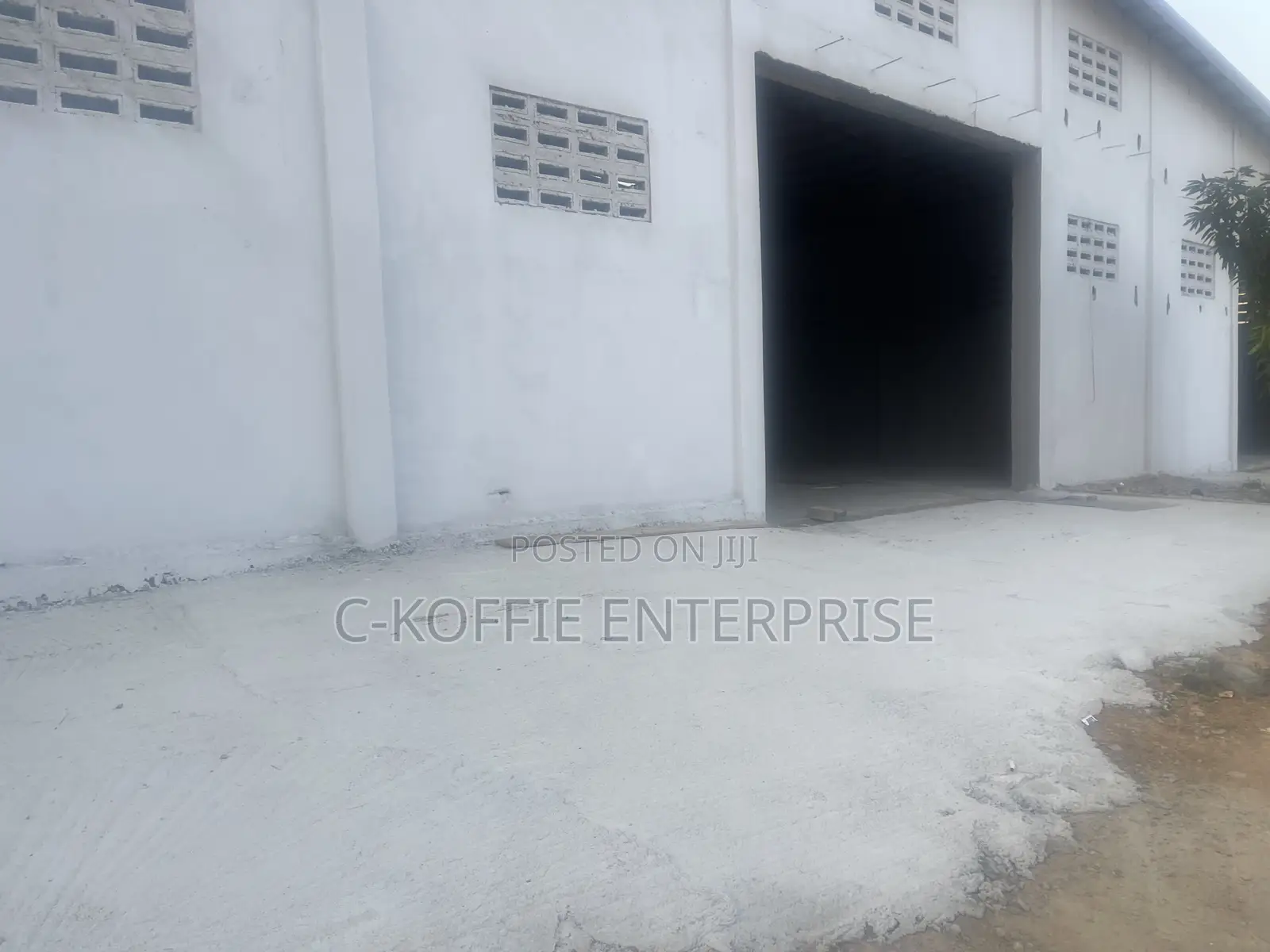 700sqm Warehouse for Rent at Tema