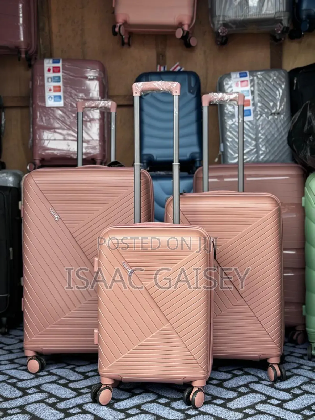 Three Set Quality Anticrake Luggages/Travel Bags