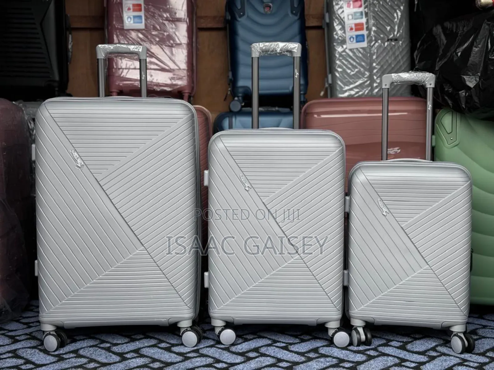 Three Set Quality Anticrake Luggages/Travel Bags