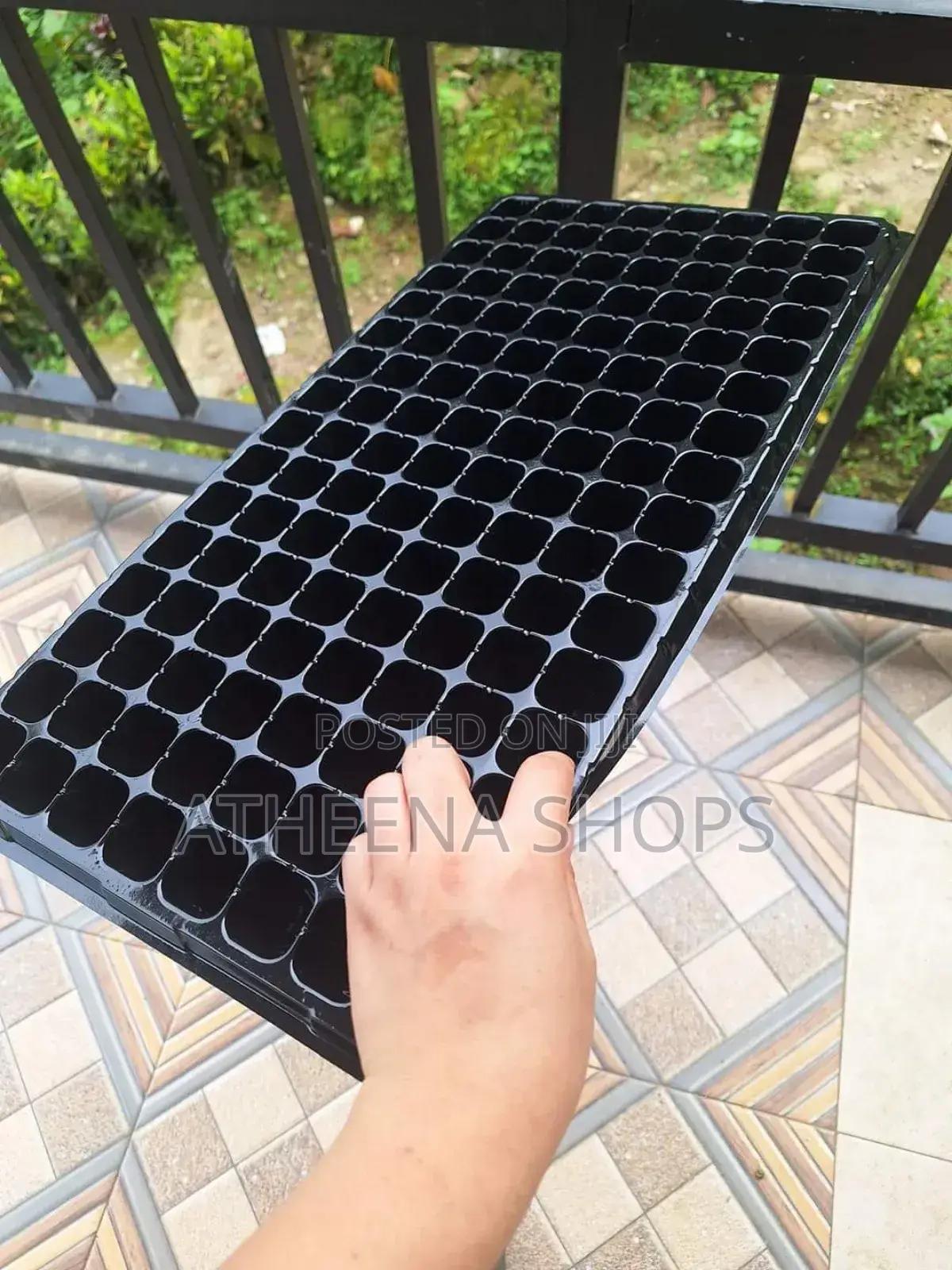 Seedling Nursing Tray ( Can Nurse Up to 104 Seedlings)