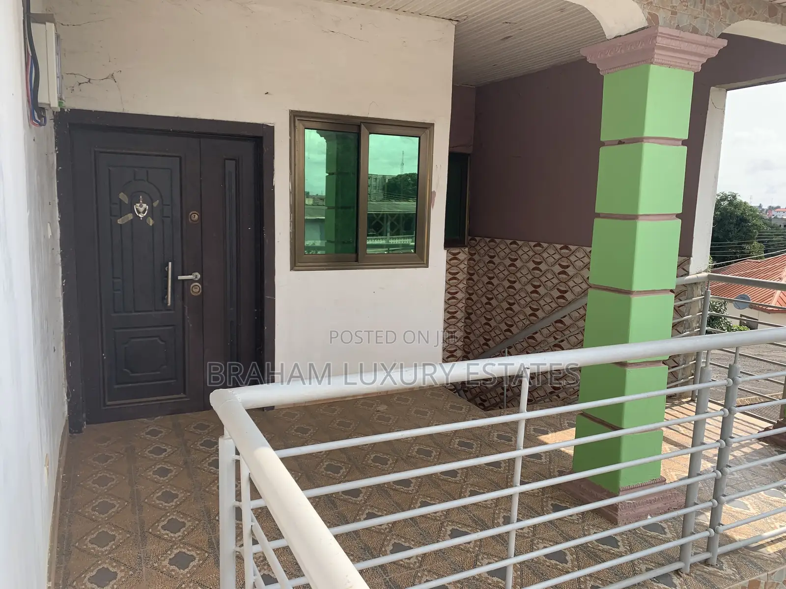 3bdrm Apartment in Ravico, Nungua for rent
