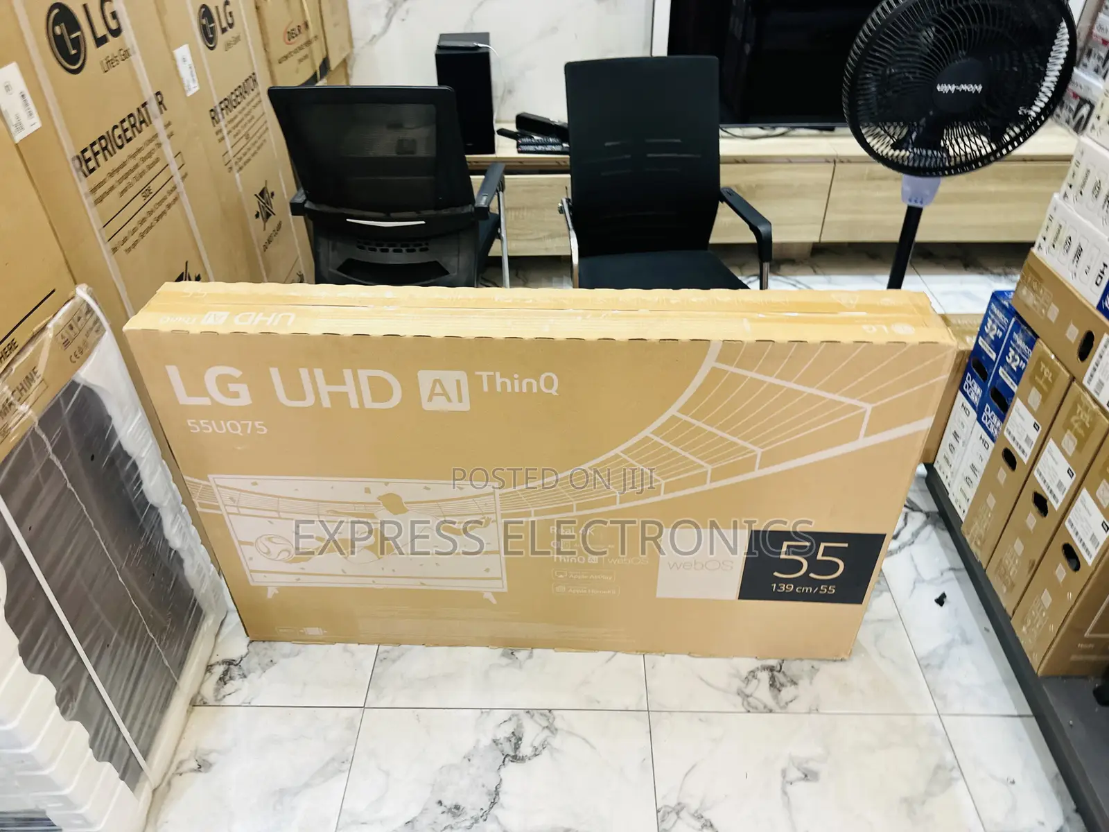 Glossy Slim UHD Smart LG 55” UR73 Television