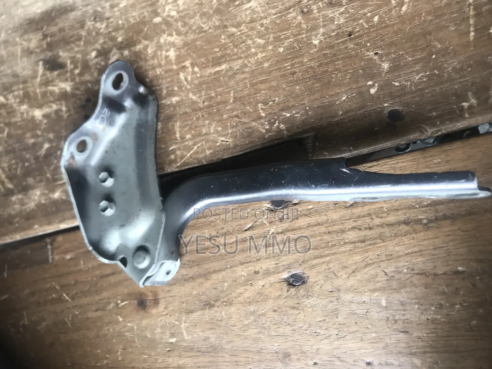 Land Cruiser 2013 Bonnet Lockers