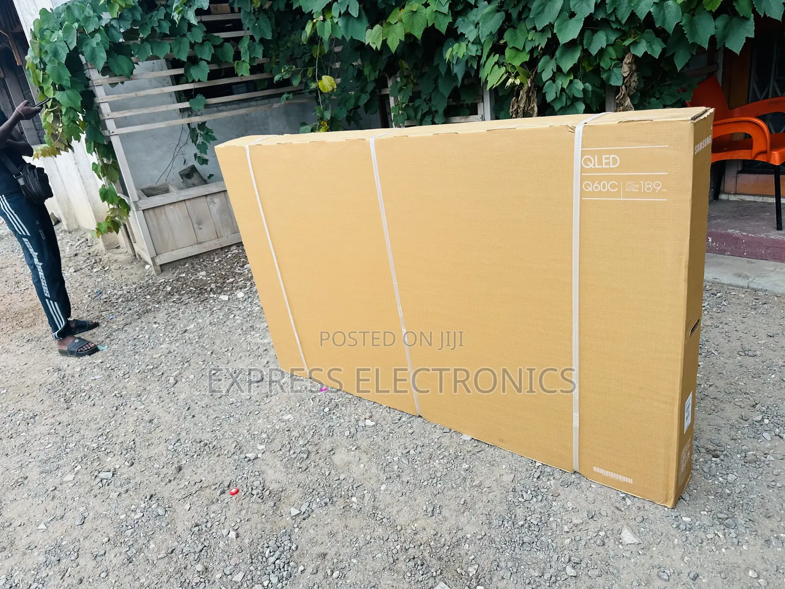 Dynamic Crystal Color UHD Smart Samsung 75”Cu8000