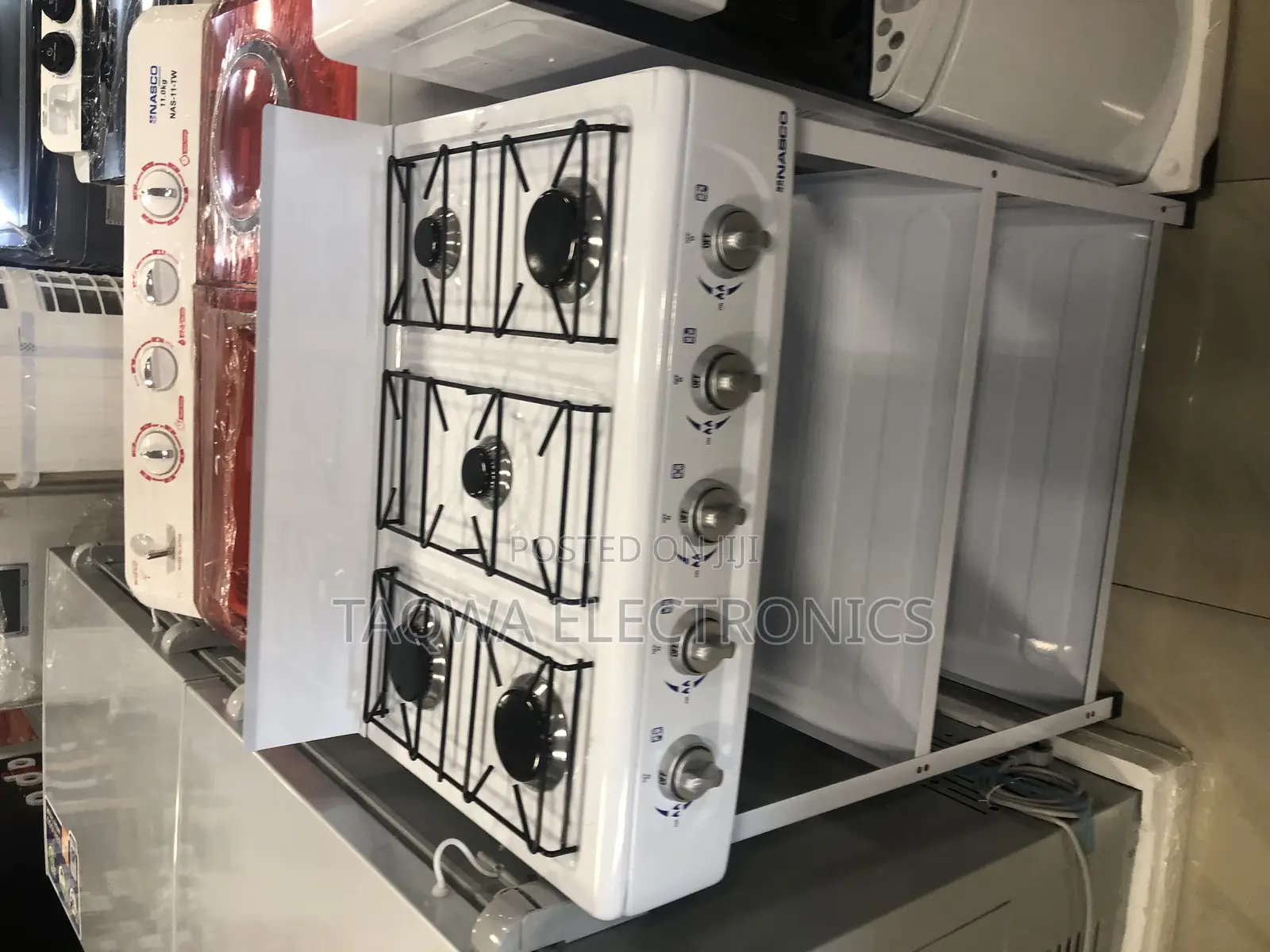 Furnished Nasco 5 Burner Stove