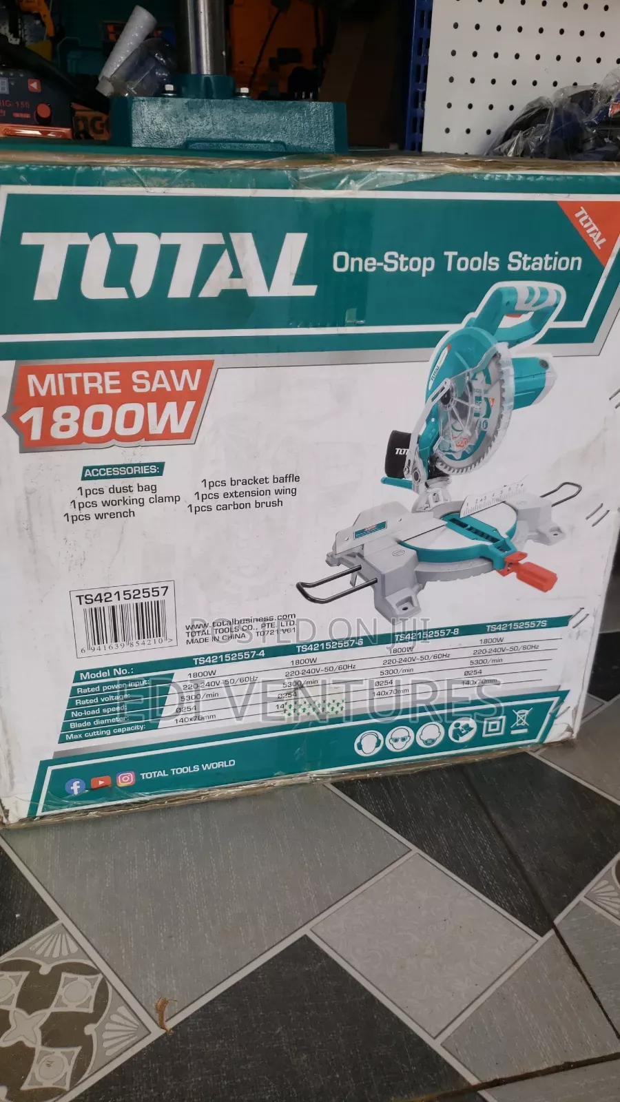 Total 1800W Mitre Saw