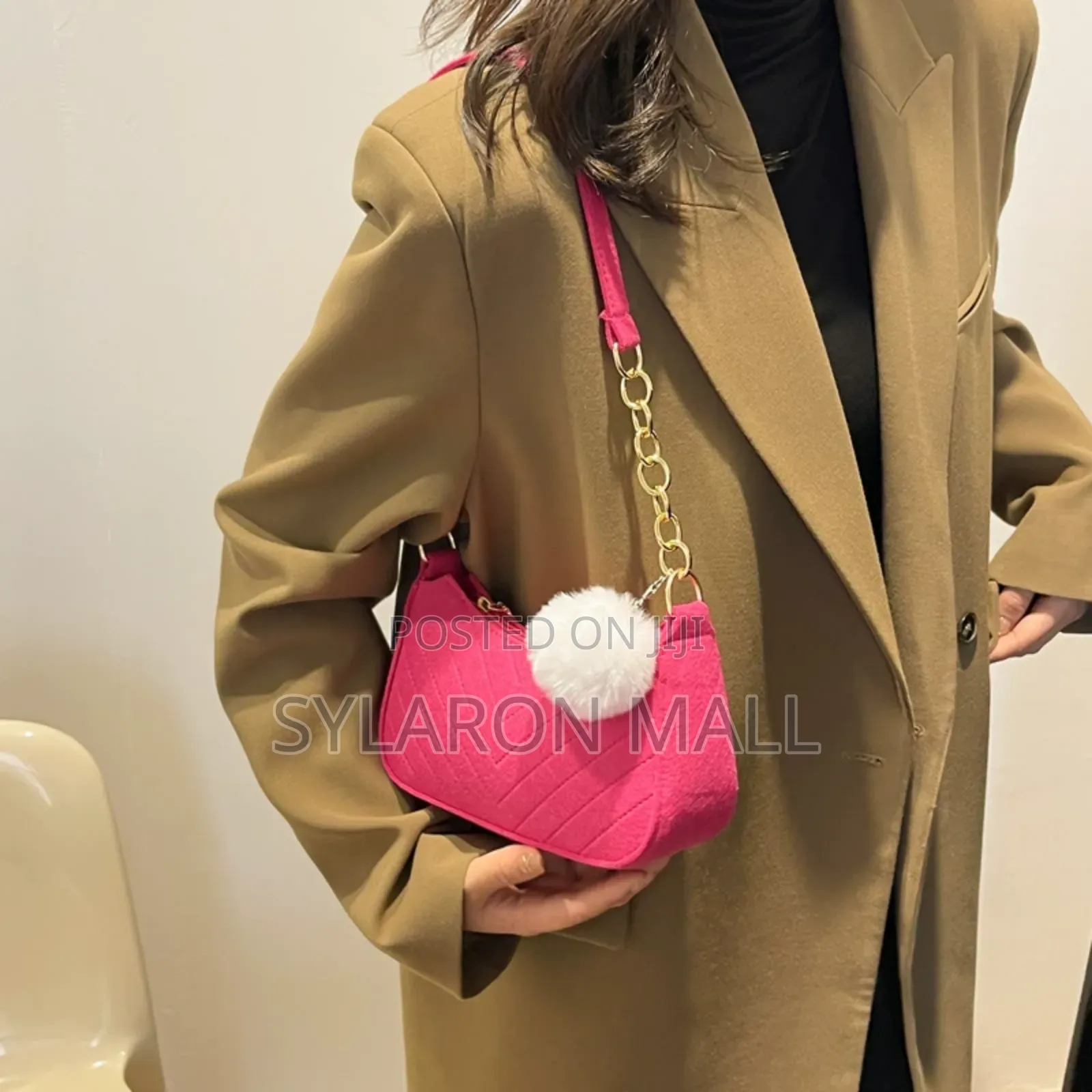 Stylish and Versatile Solid Color Womens Handbag