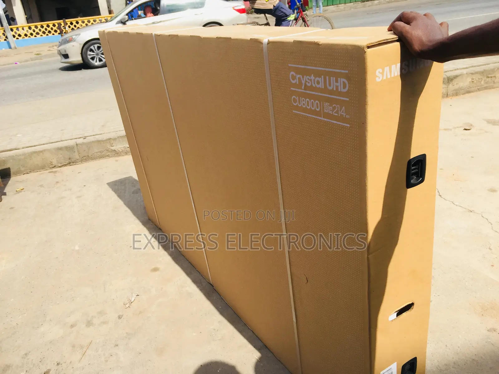 Uhd Smart Glossy Samsung 85”Cu8000 Epic Entertainment
