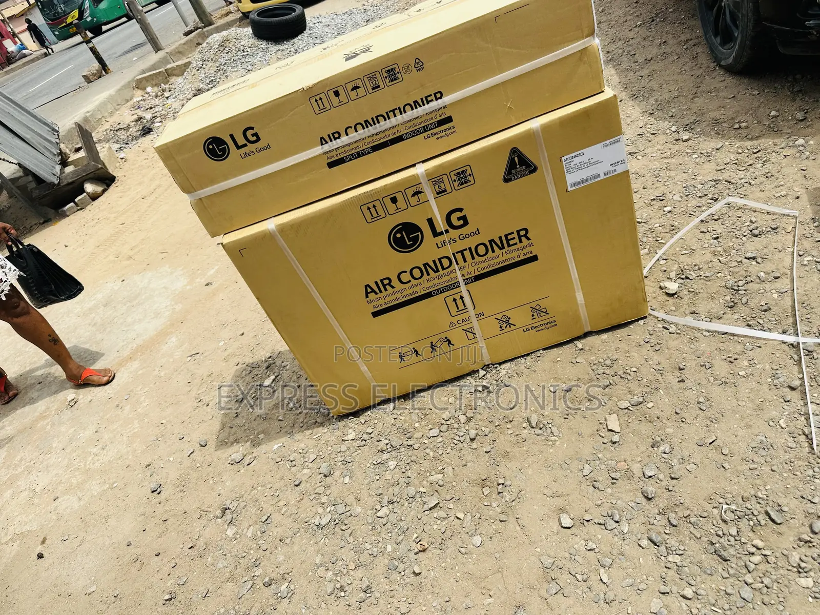 Zealous Sleek New LG S12ATC AC . 1.5hp AC