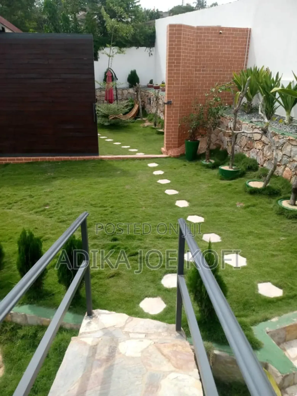 Joefel Landscaping and Gardening Decor