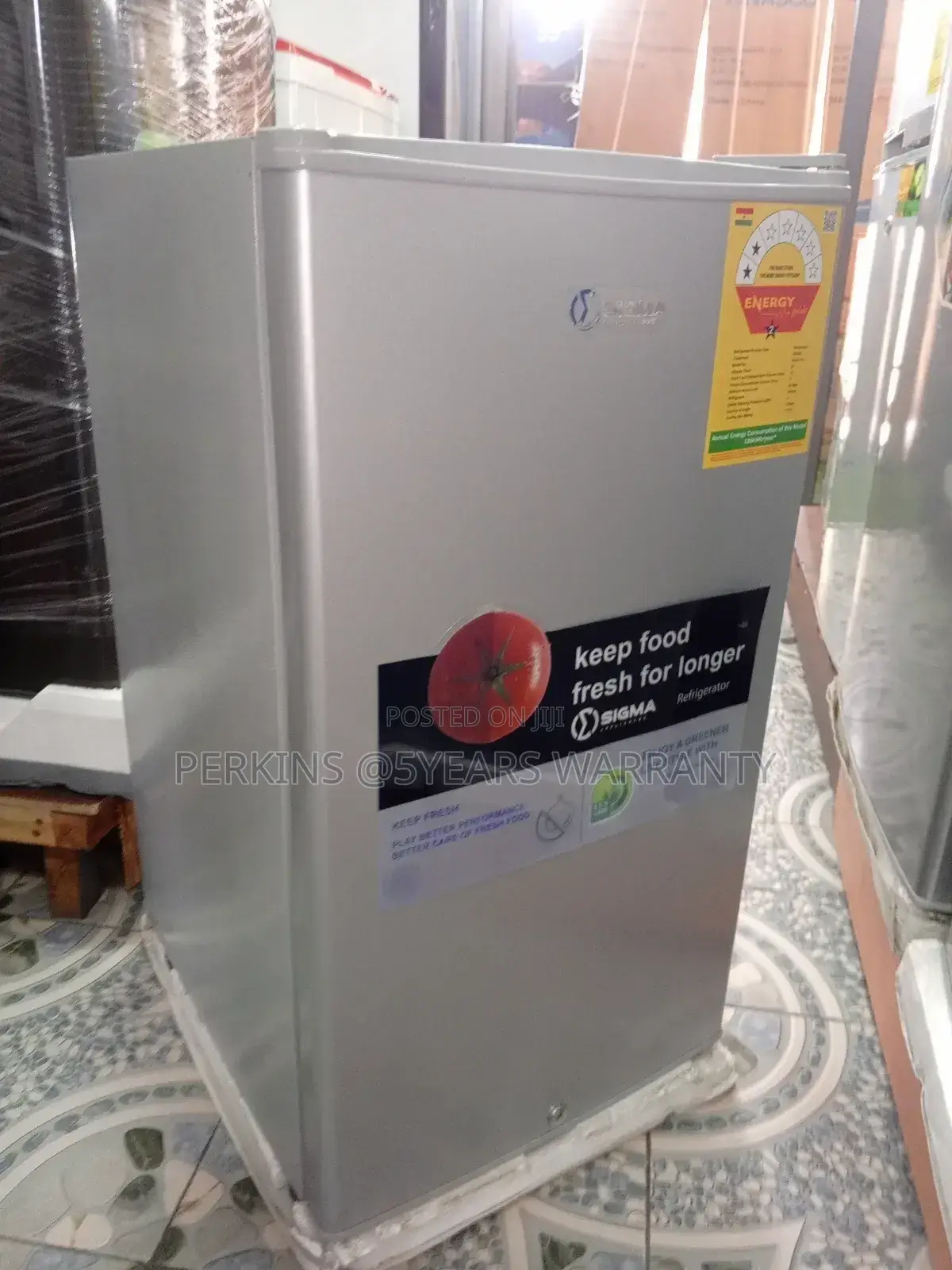 Smart Sigma Table Top Refrigerator 91liters
